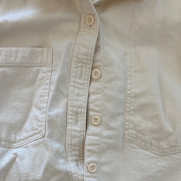 American Eagle Outfitters Cropped Light Beige Button-Up Shirt - Picture 2 of 6